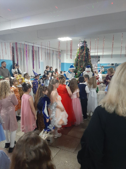 Новый год у нас в школе.